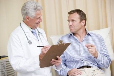 The doctor prescribes medicine for patients with prostatitis.